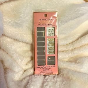 2/$15! Dashing Diva “All Lined Up” Nail Strips NIB
